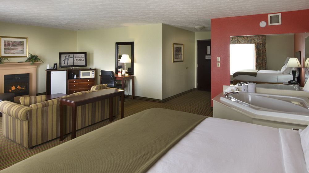 Holiday Inn Express Dandridge, An Ihg Hotel Екстериор снимка