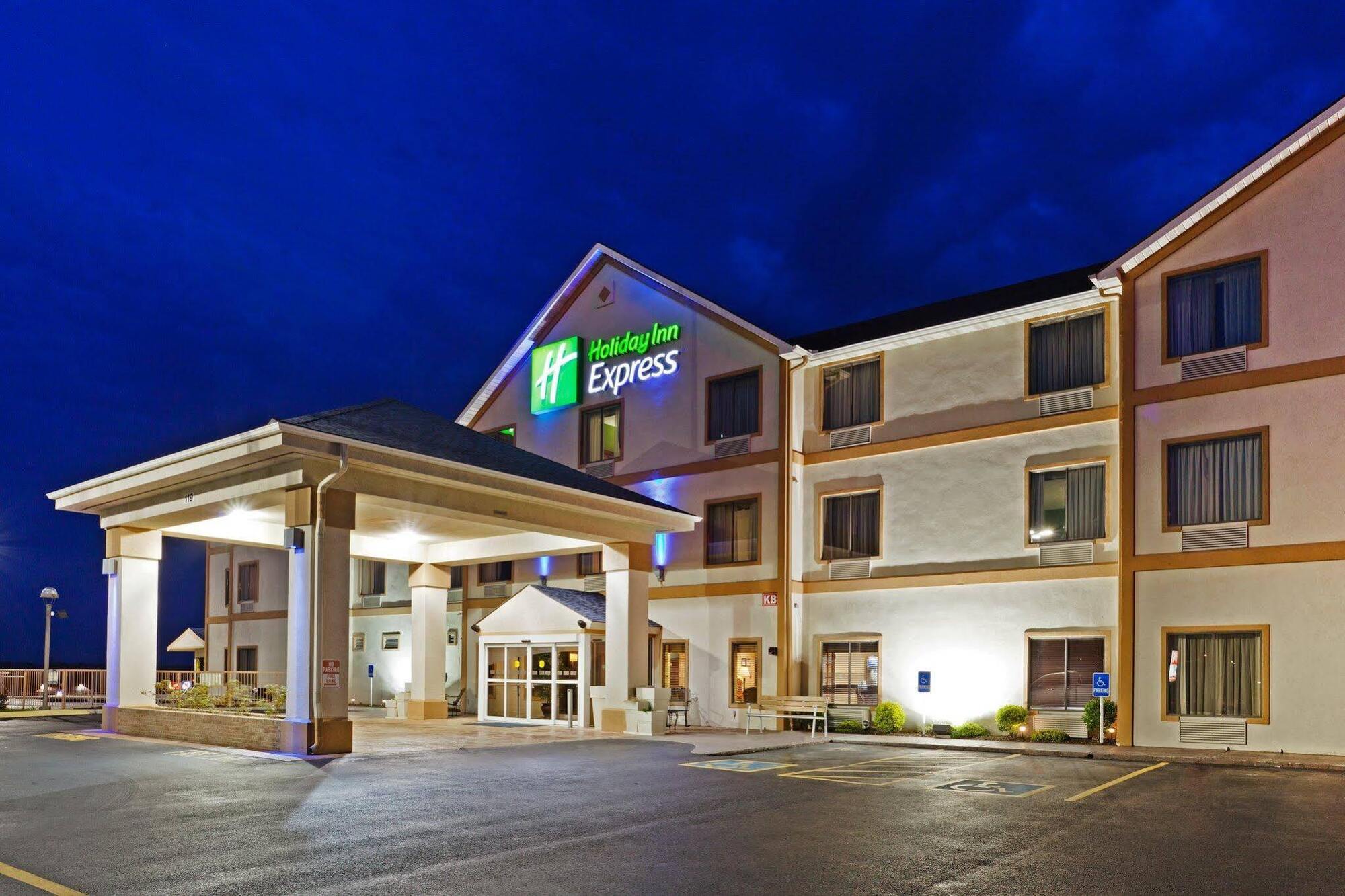Holiday Inn Express Dandridge, An Ihg Hotel Екстериор снимка