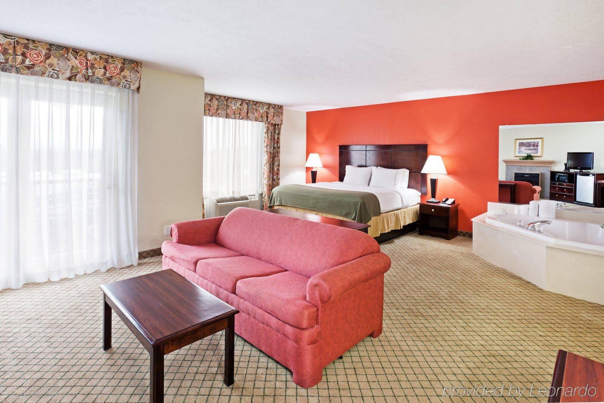 Holiday Inn Express Dandridge, An Ihg Hotel Екстериор снимка